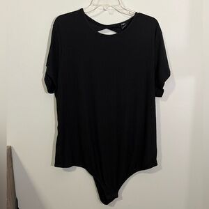RUE21 Black Ribbed Short Sleeve Open Back Bodysuit
